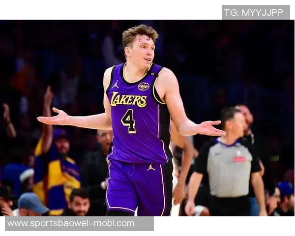 湖人因签约斯玛特不得不裁掉古德温近期表现抢眼场均数据亮眼